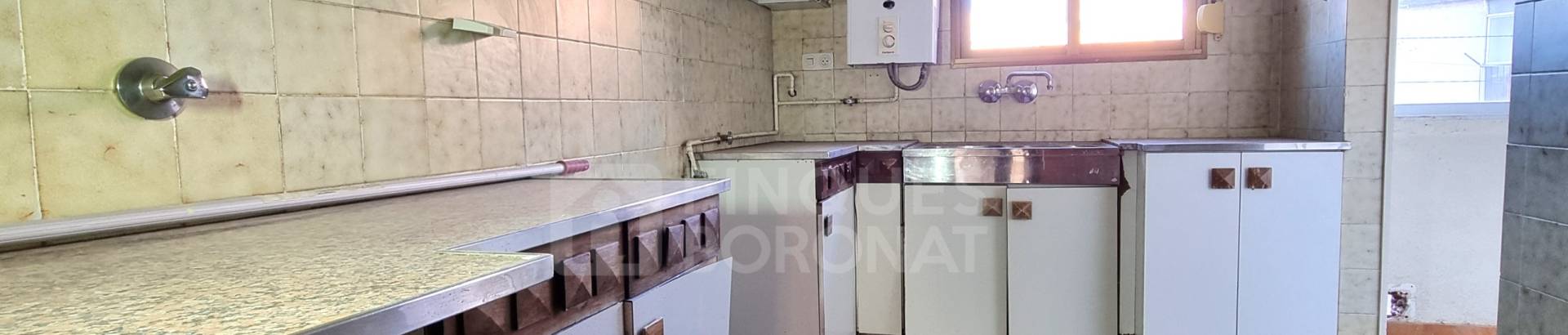 PISO EN VENTA EN EL CENTRO DE TARRAGONA.