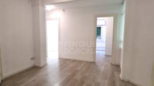 DESPATX EN VENDA  AL CARRER ROVIRA I VIRGILI DE TARRAGONA