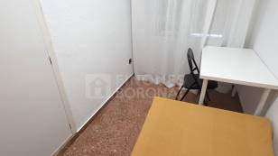 PIS DE LLOGUER AMB MOBLES  AL CENTRE DE TARRAGONA.